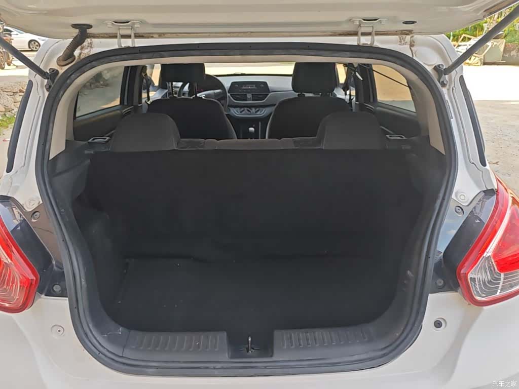 Wuling 310, 2021 19