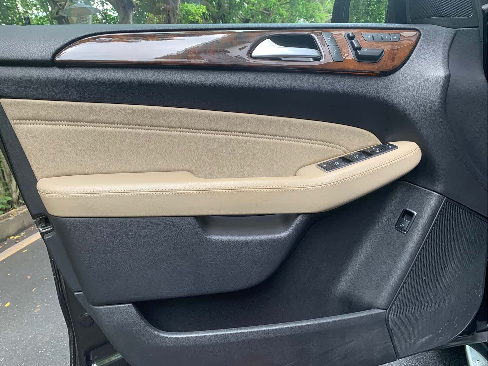 Mercedes-Benz M-Class, 2015 20