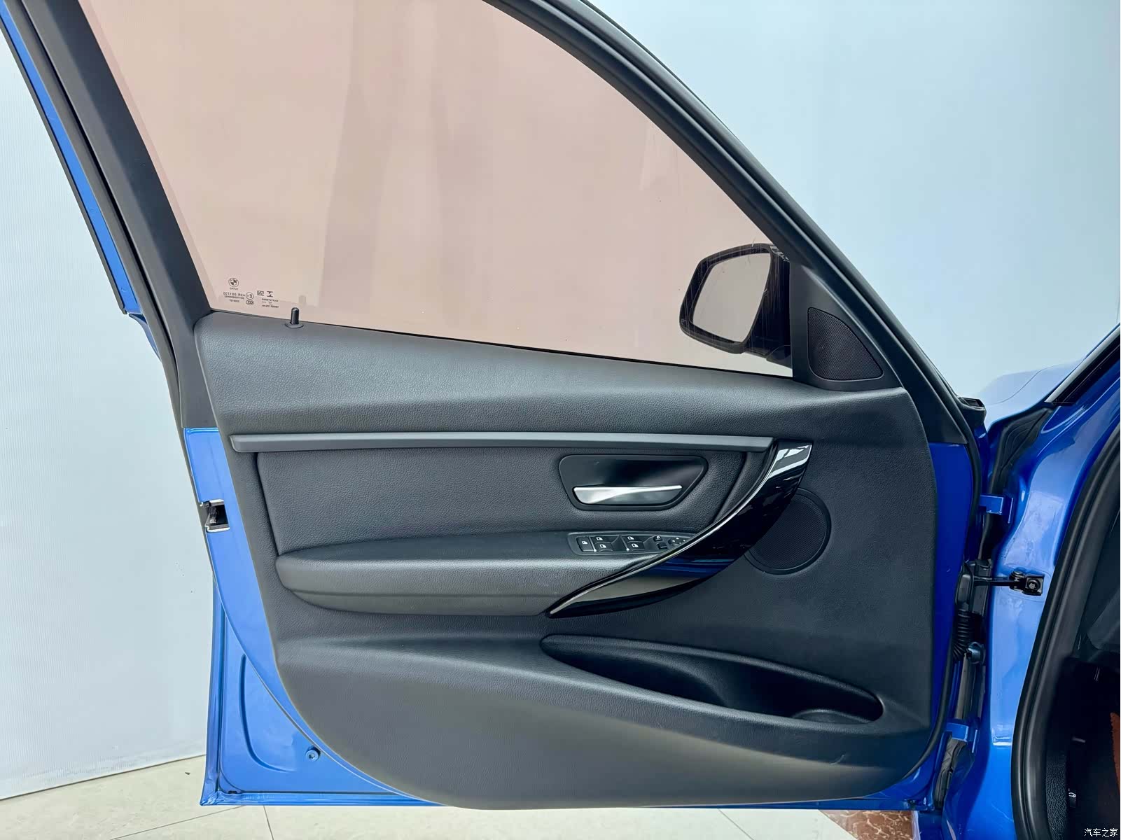 BMW 3 Series, 2018 7