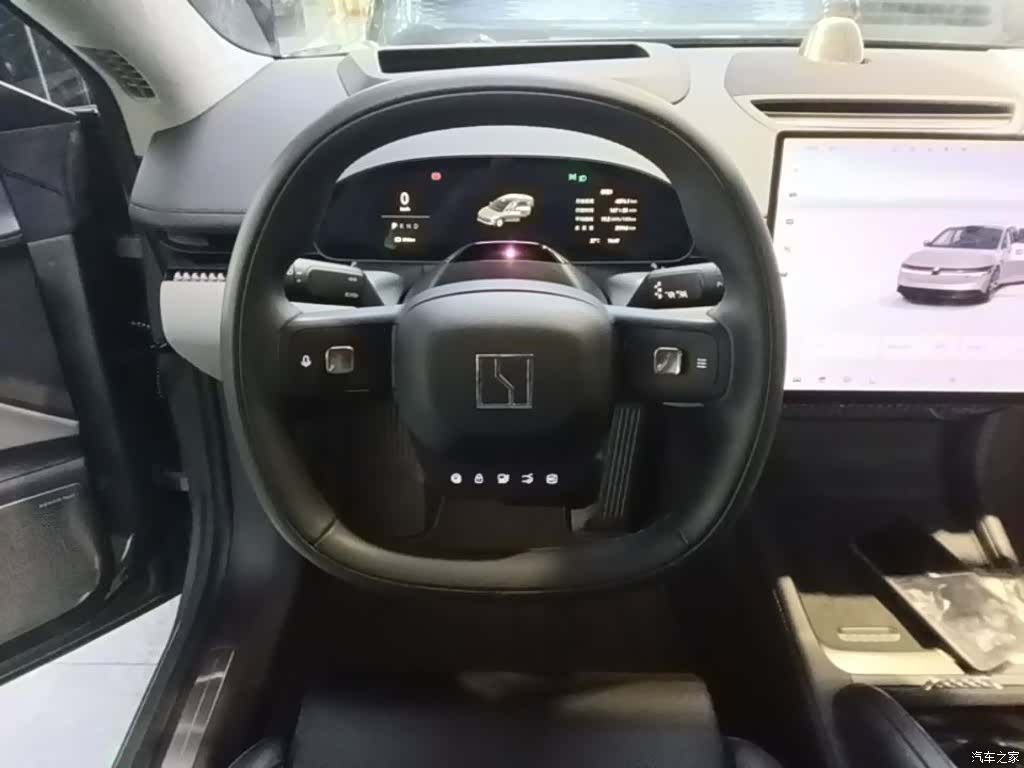Zeekr 007, 2024 11
