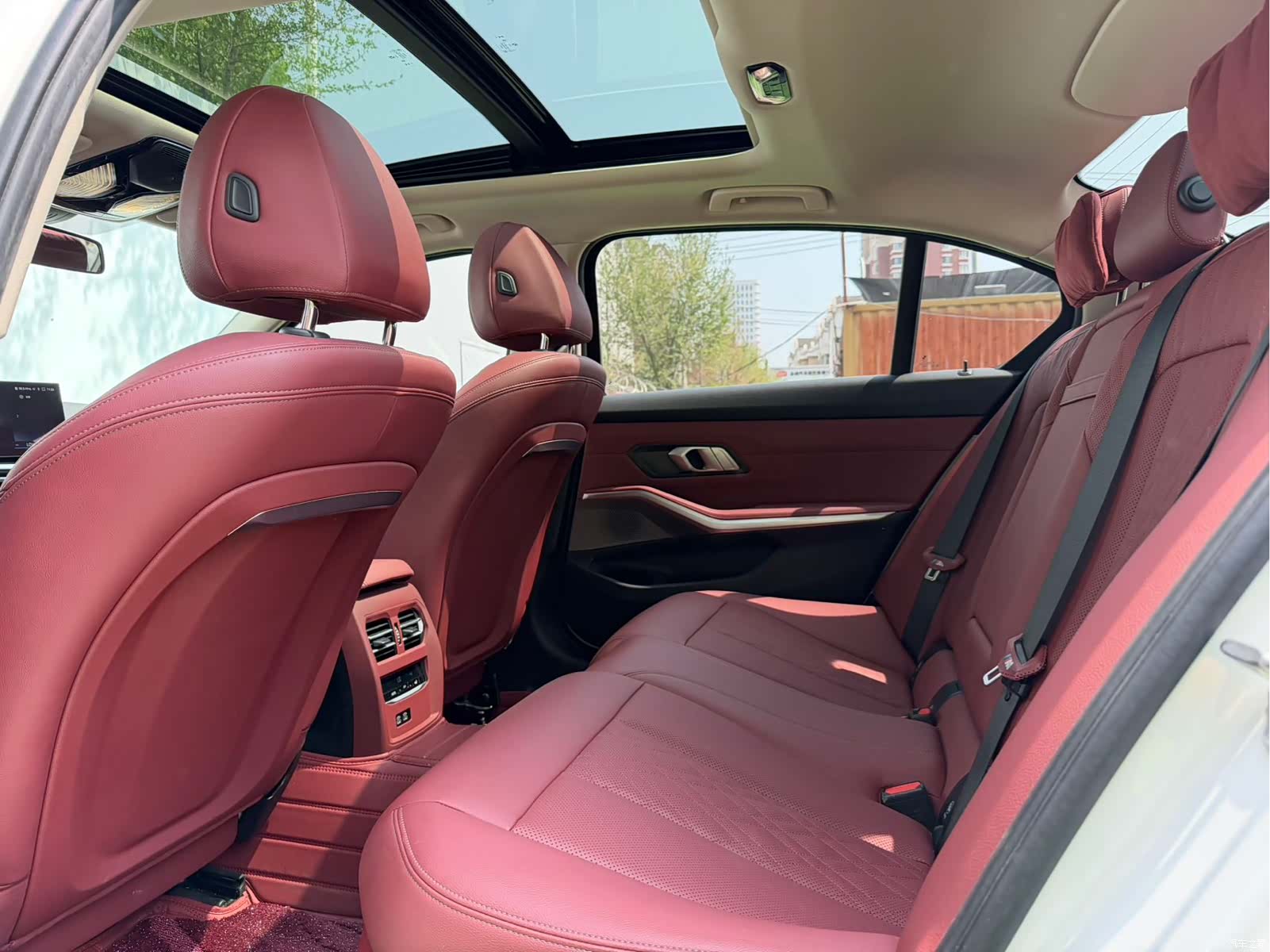 BMW 3 Series, 2023 6