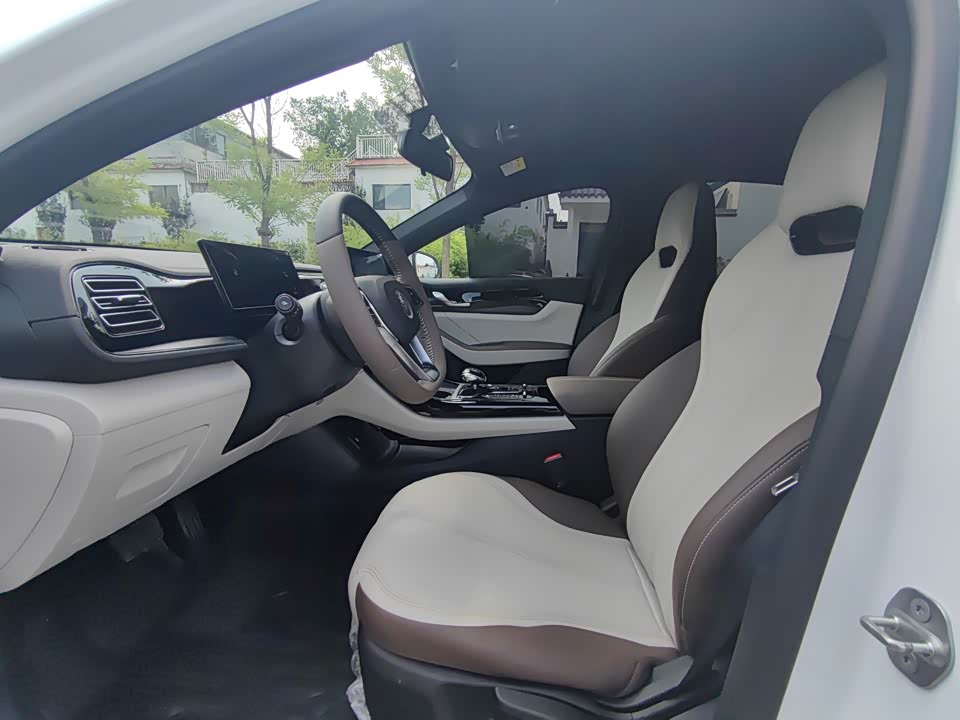 BYD Qin Yuan BYD Qin Yuan
