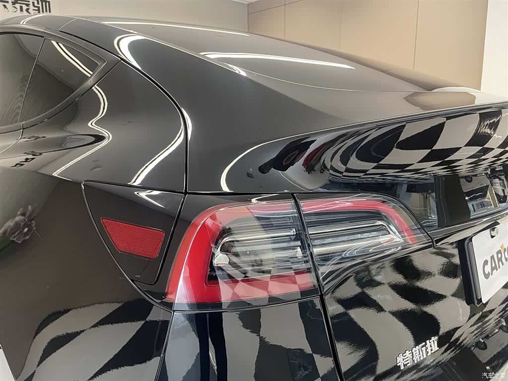 Tesla Model Y, 2022 10