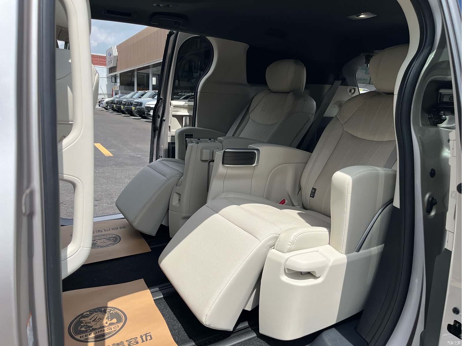 Toyota Sienna, 2025 14