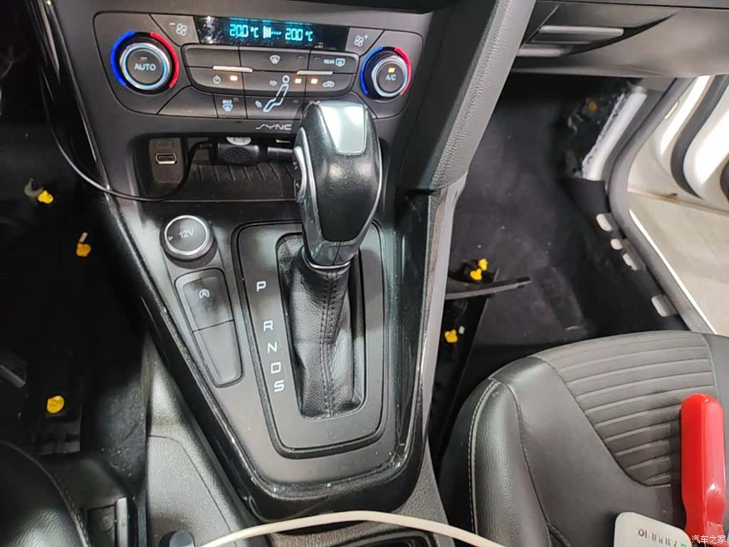Ford Focus, 2017 10