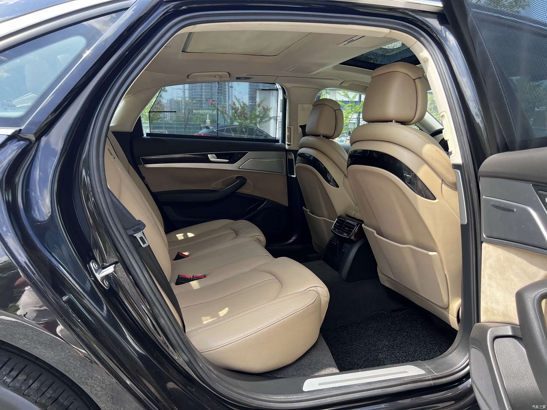 Audi A8L, 2012 10