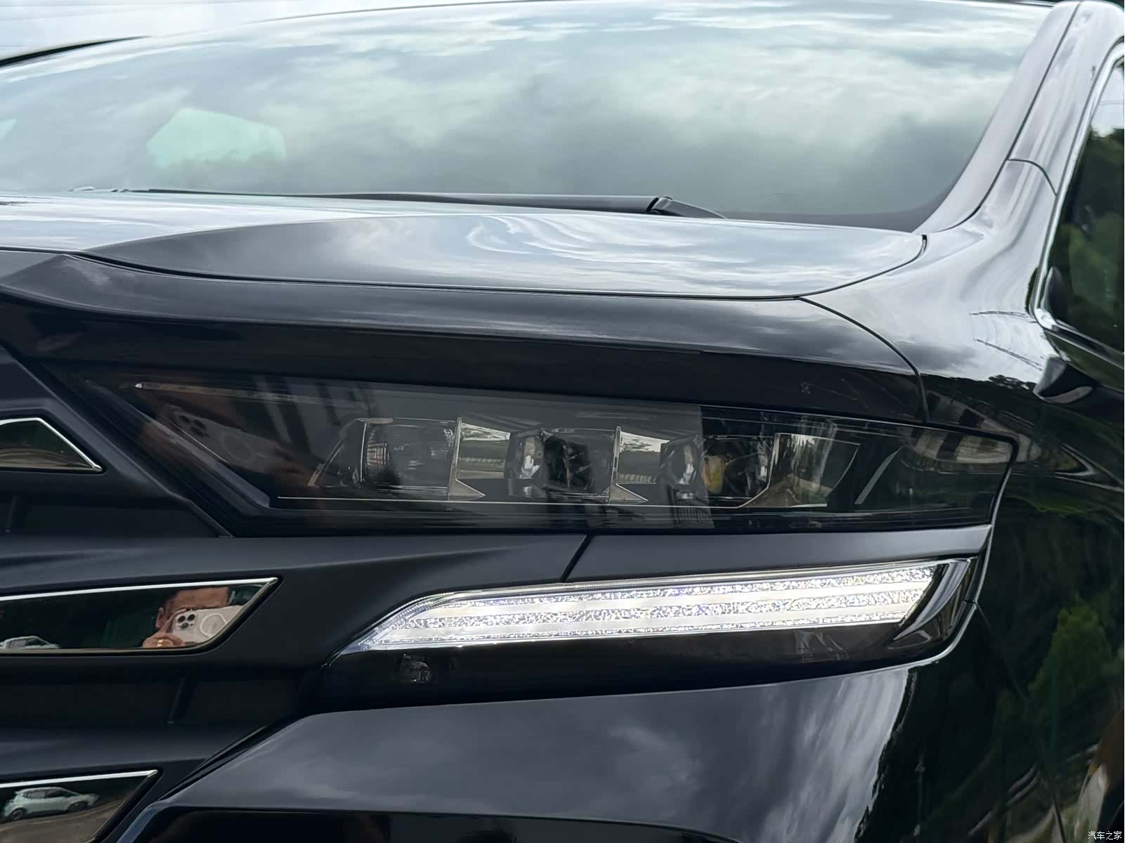 Toyota Vellfire, 2024 4