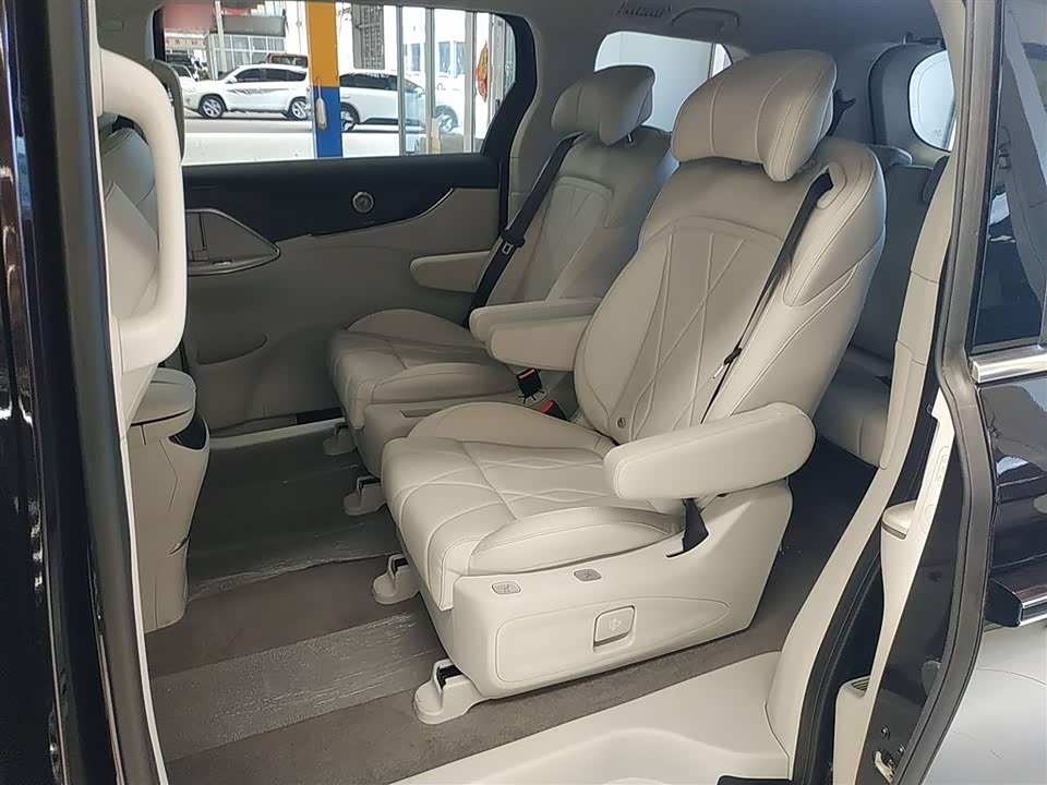Forthing Xinghai V9 Forthing Xinghai V9