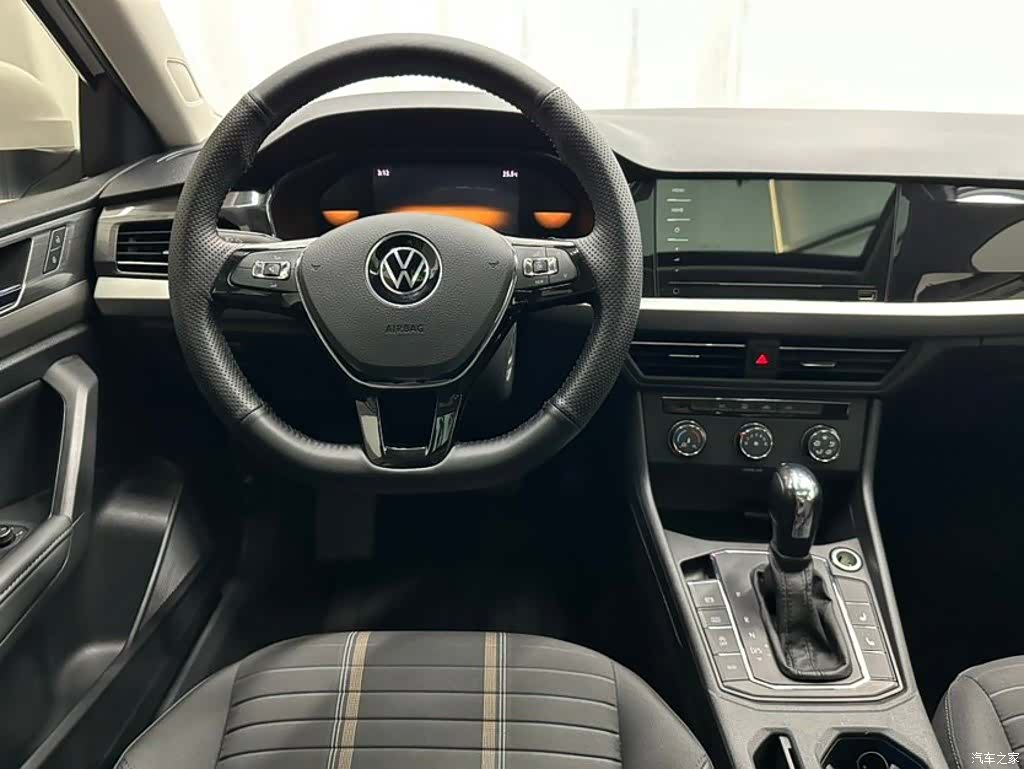 Volkswagen Lavida, 2022 13