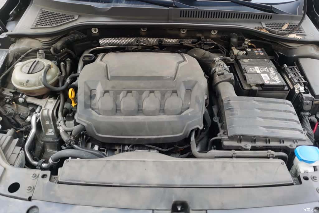 Volkswagen Passat, 2024 10