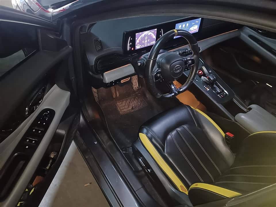 Trumpchi Shadow Leopard