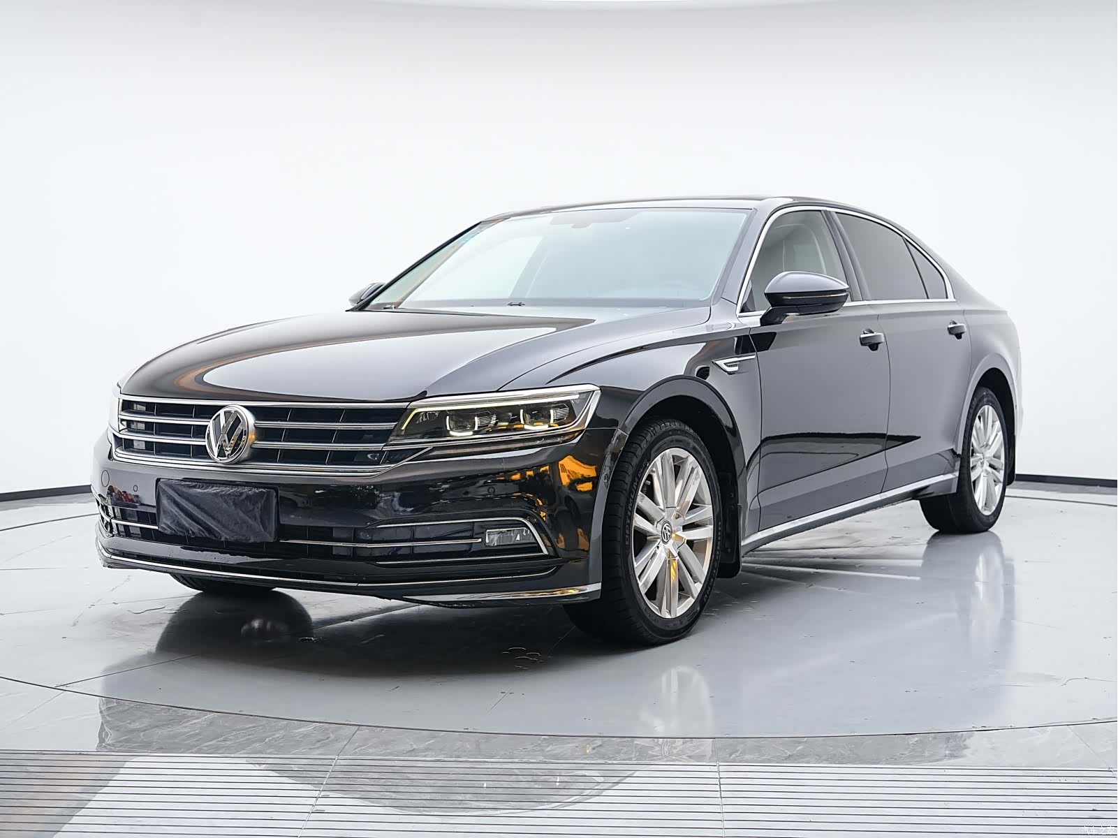 Volkswagen Phideon, 2017 1