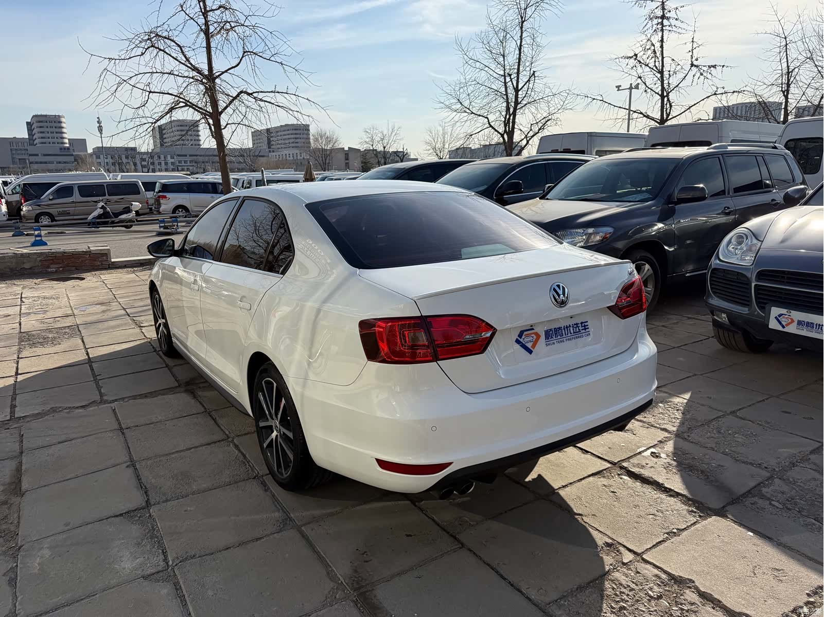 Volkswagen Sagitar, 2014 7