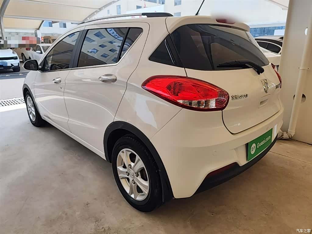 Wuling 310, 2017 все фото