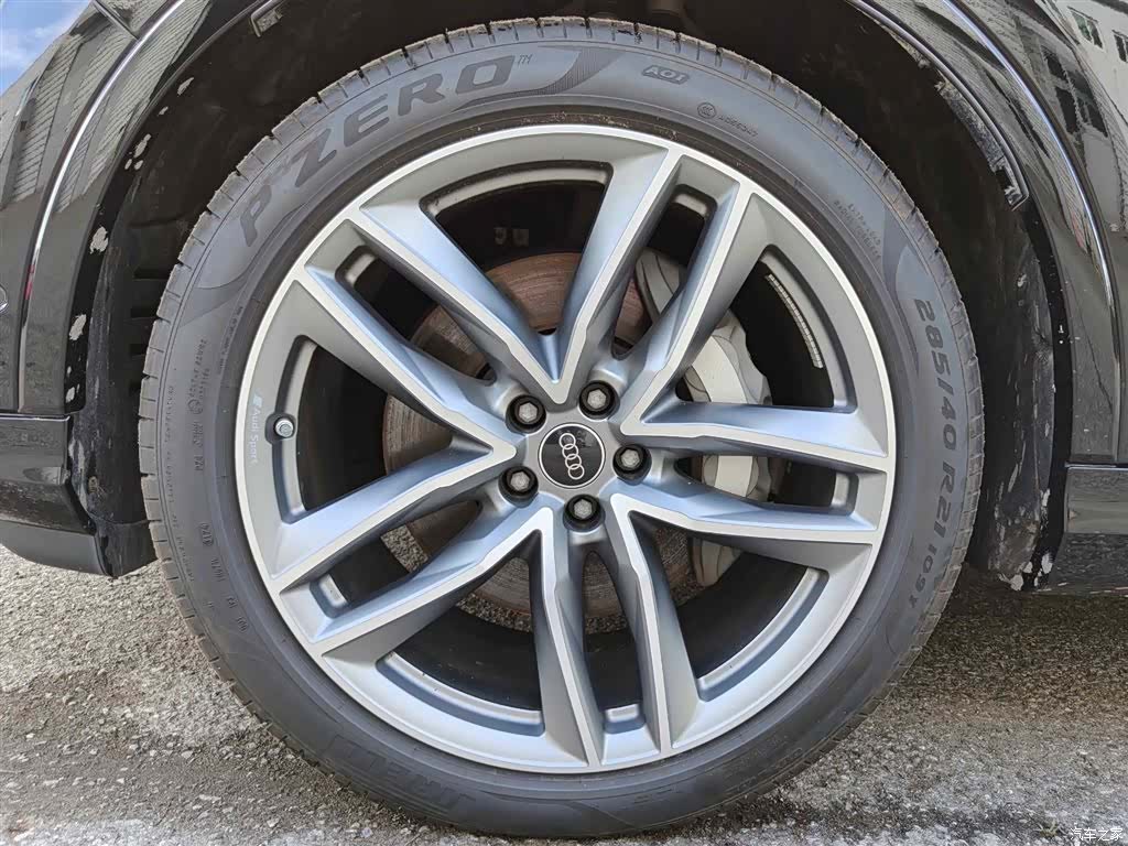 Audi Q7, 2025 17