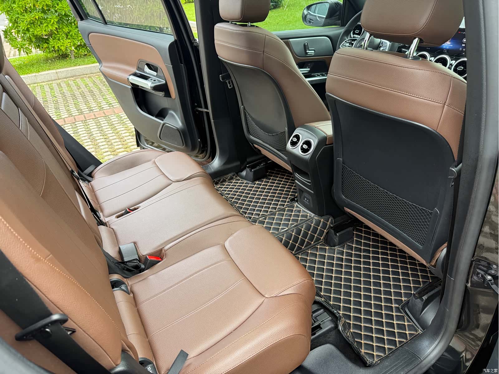Mercedes-Benz GLB, 2020 12
