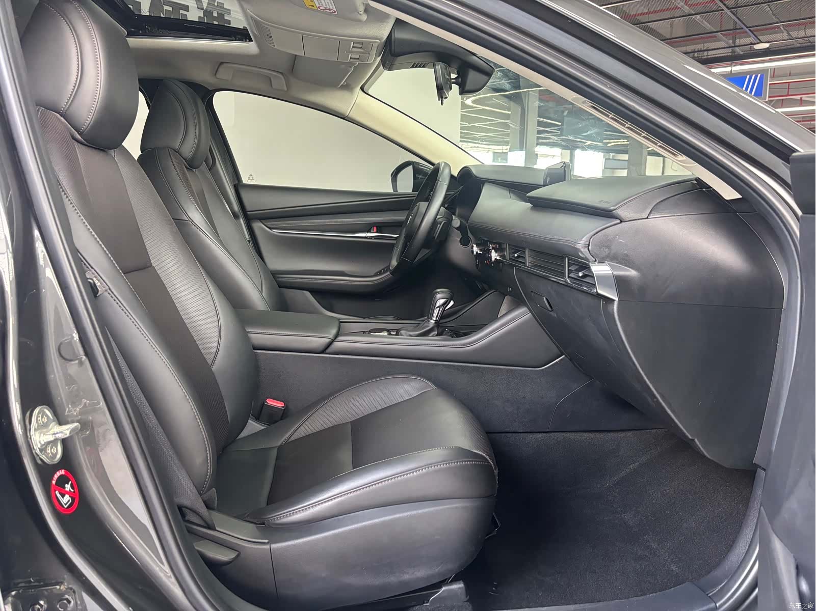 Mazda Mazda3, 2022 все фото