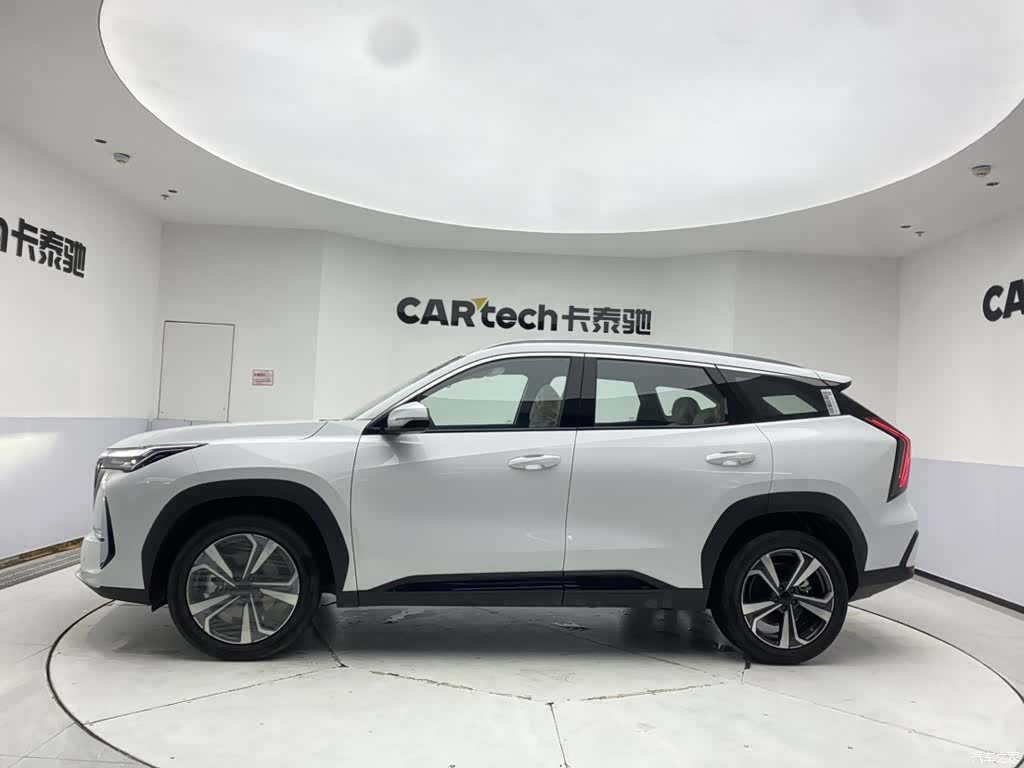 Geely Boyue, 2026 8