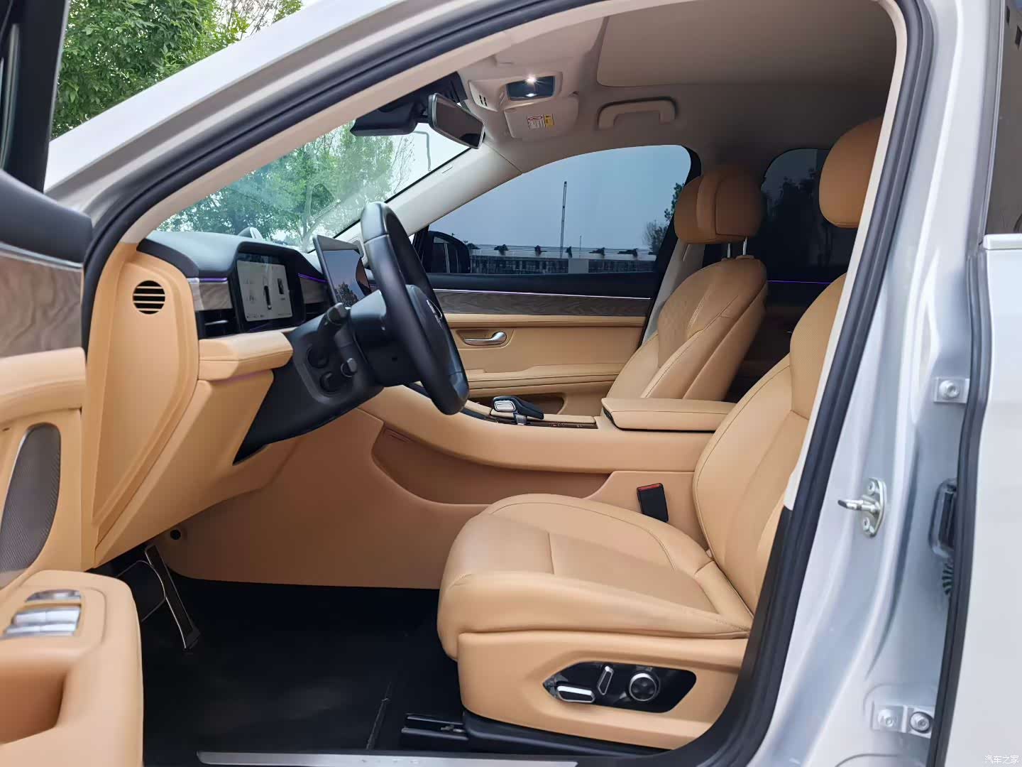 AITO M5, 2022 4
