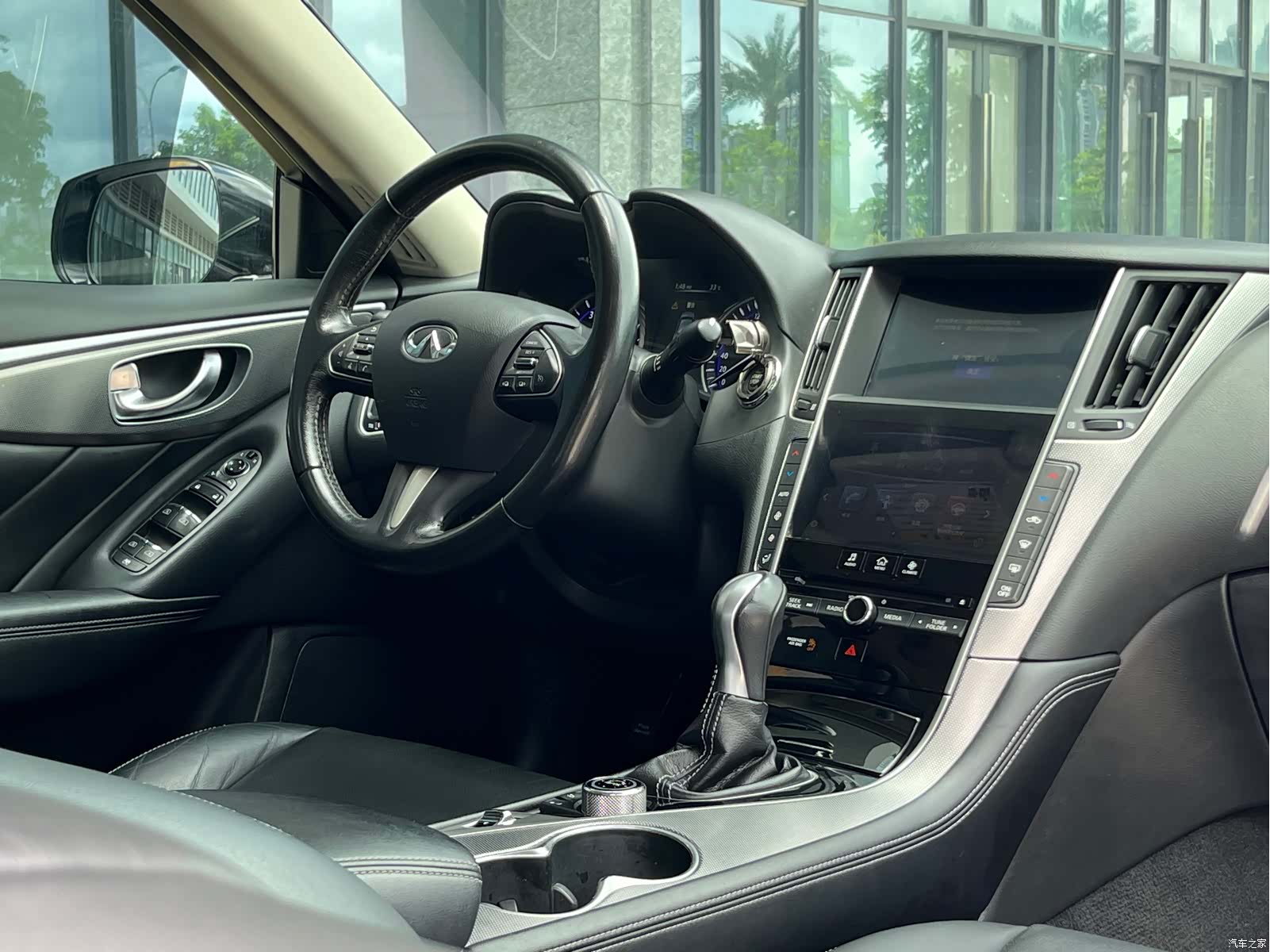 Infiniti Q50L, 2015 12