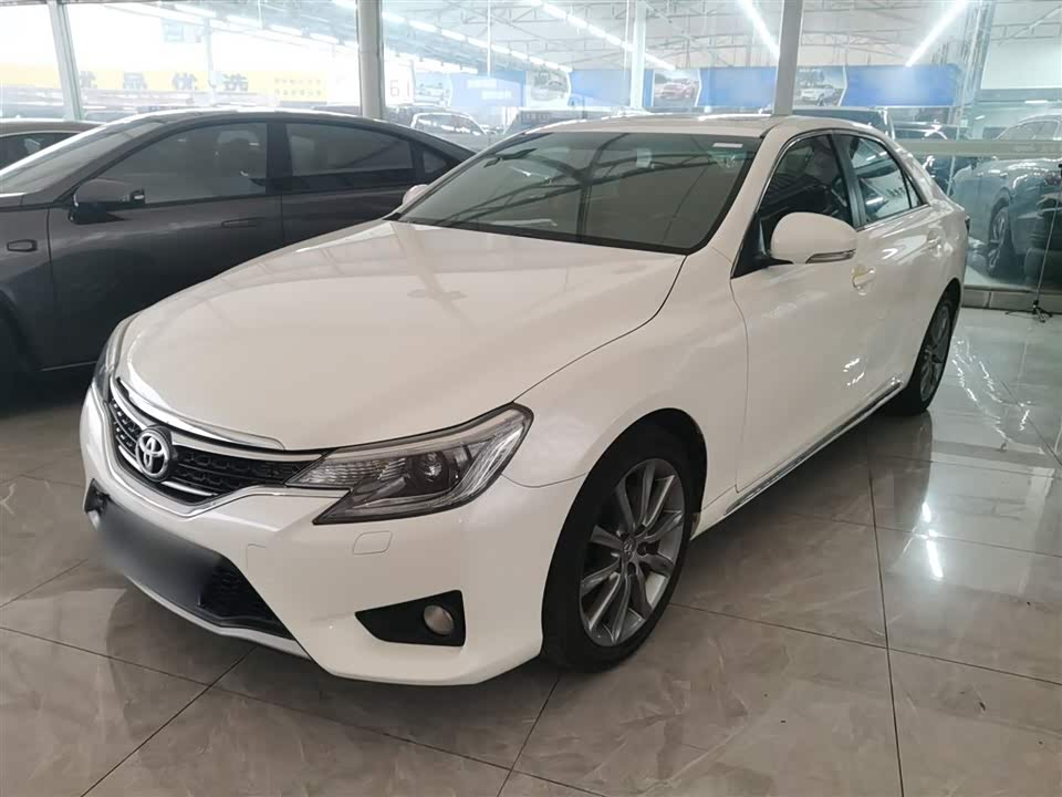 Toyota Reiz