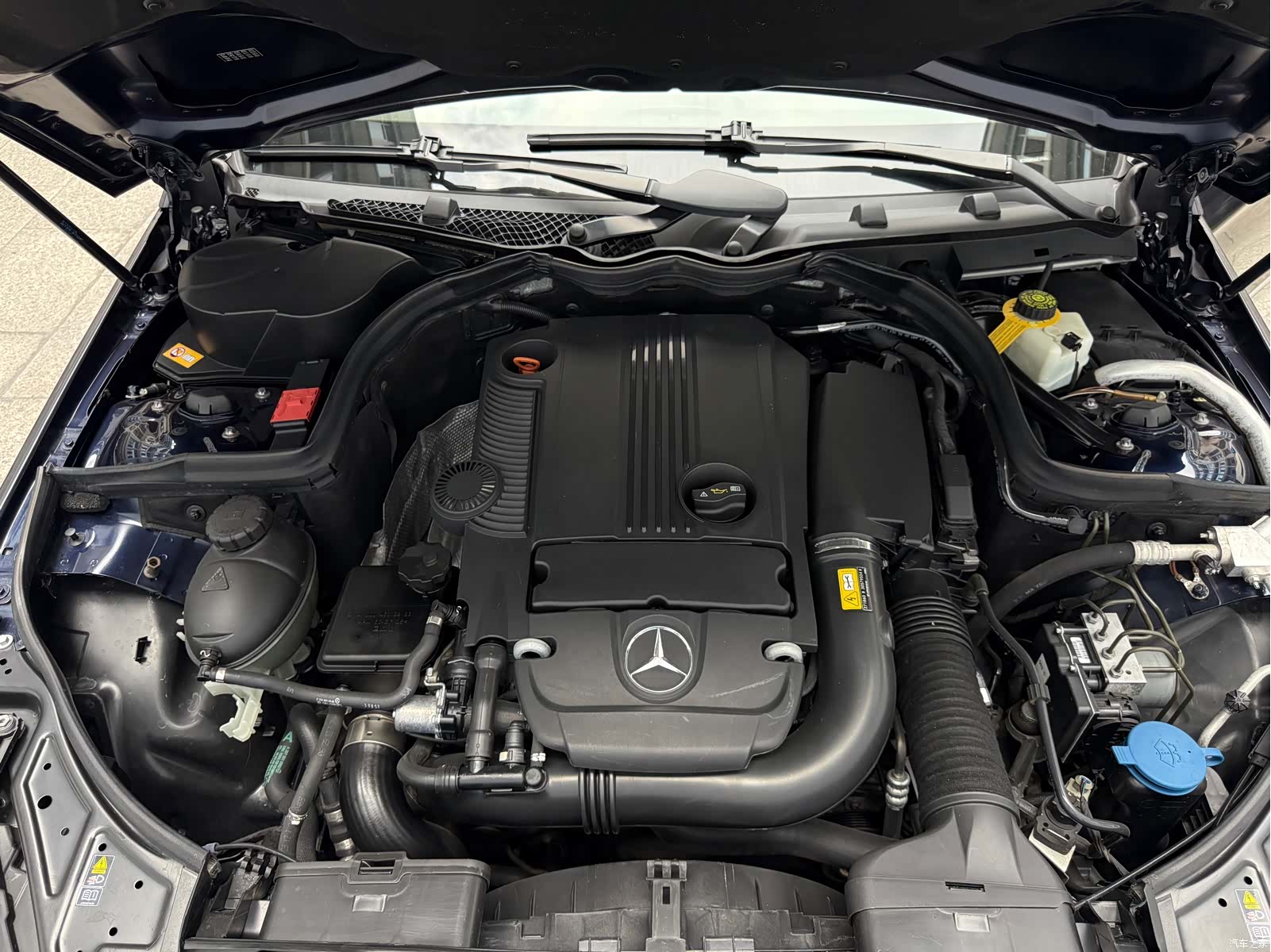 Mercedes-Benz E-Class, 2013 29