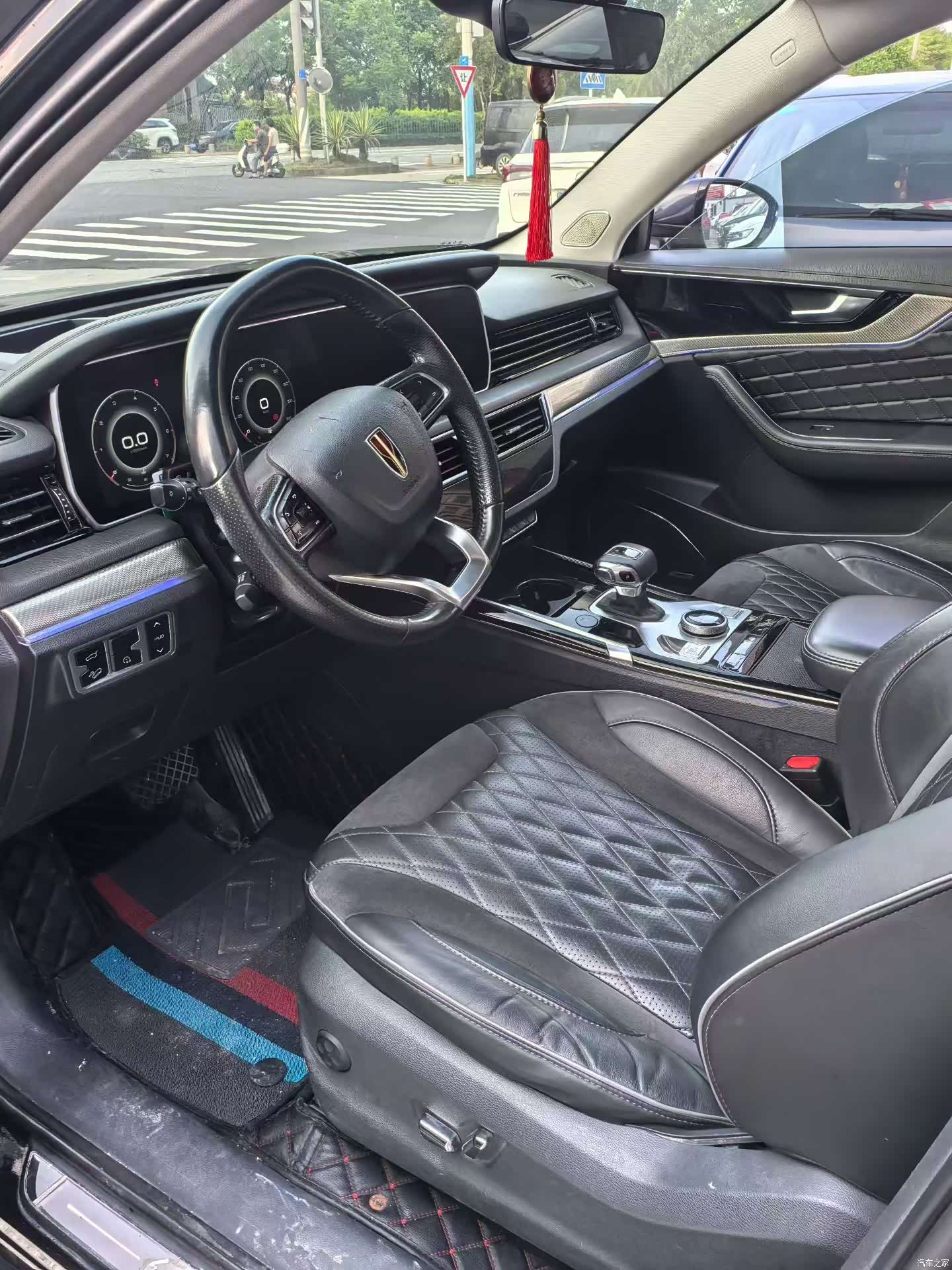 Hongqi HS5, 2020 7
