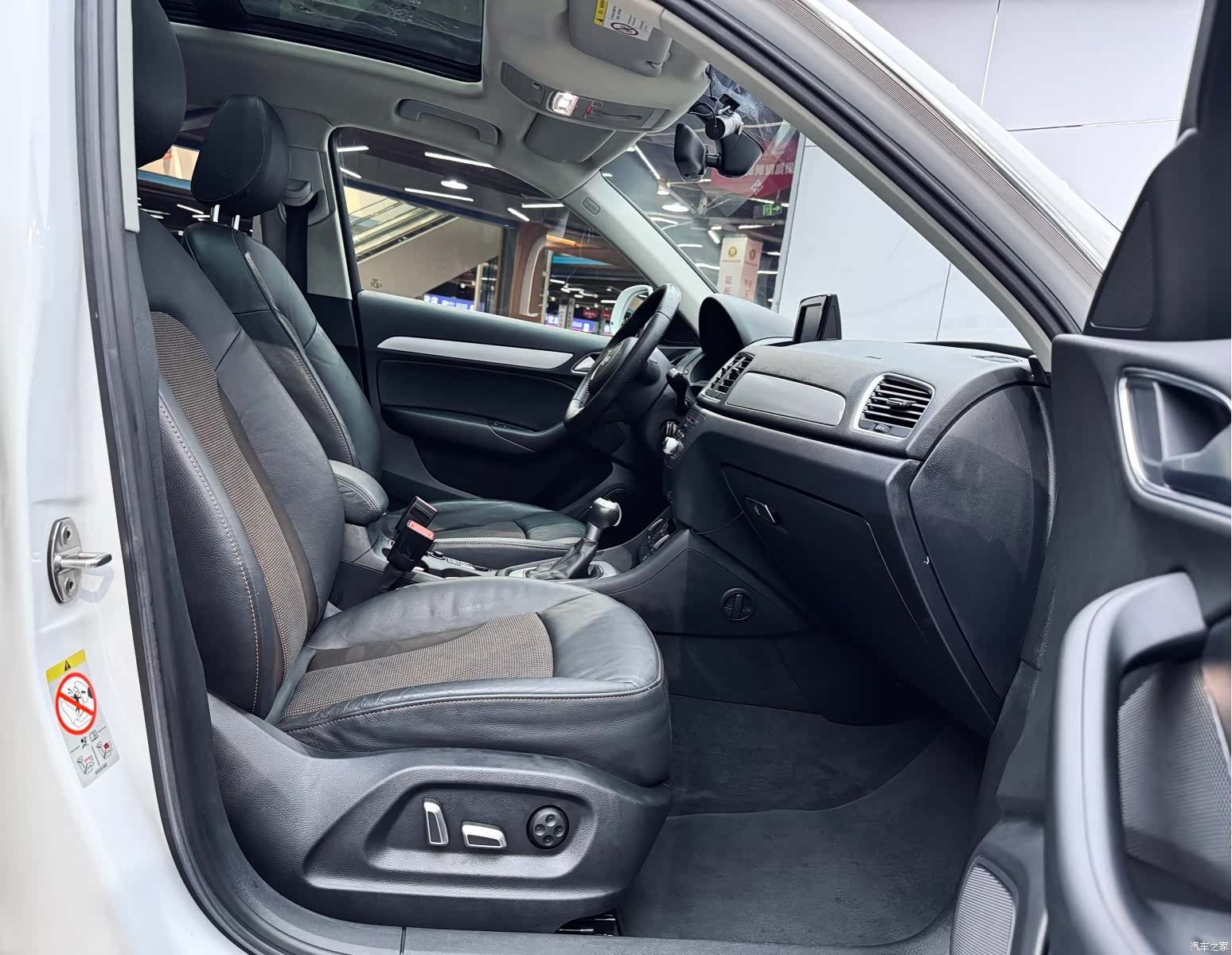Audi Q3, 2019 16