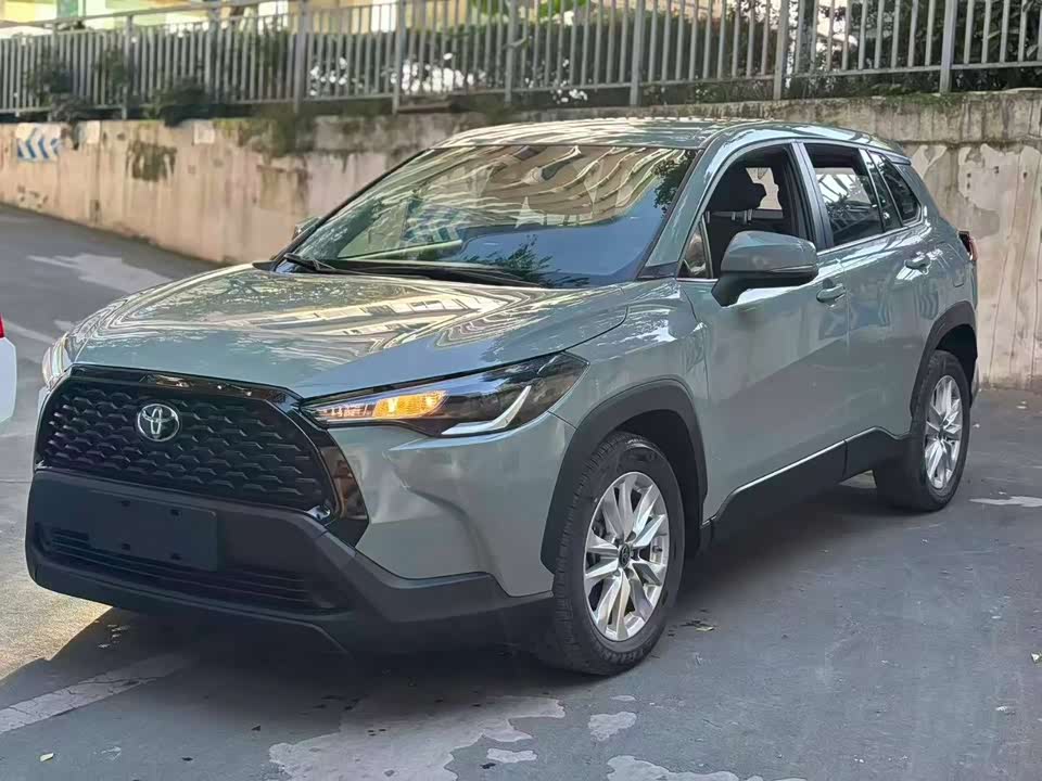 Toyota Corolla Sharp amplifier