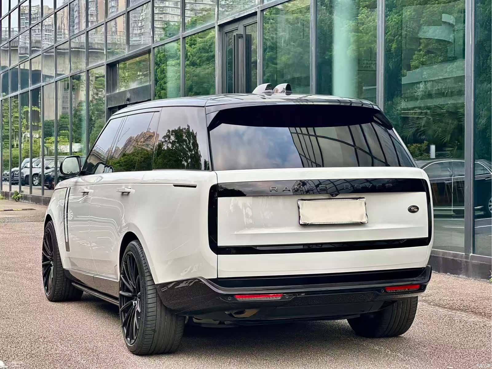 Land Rover Range Rover, 2023 14