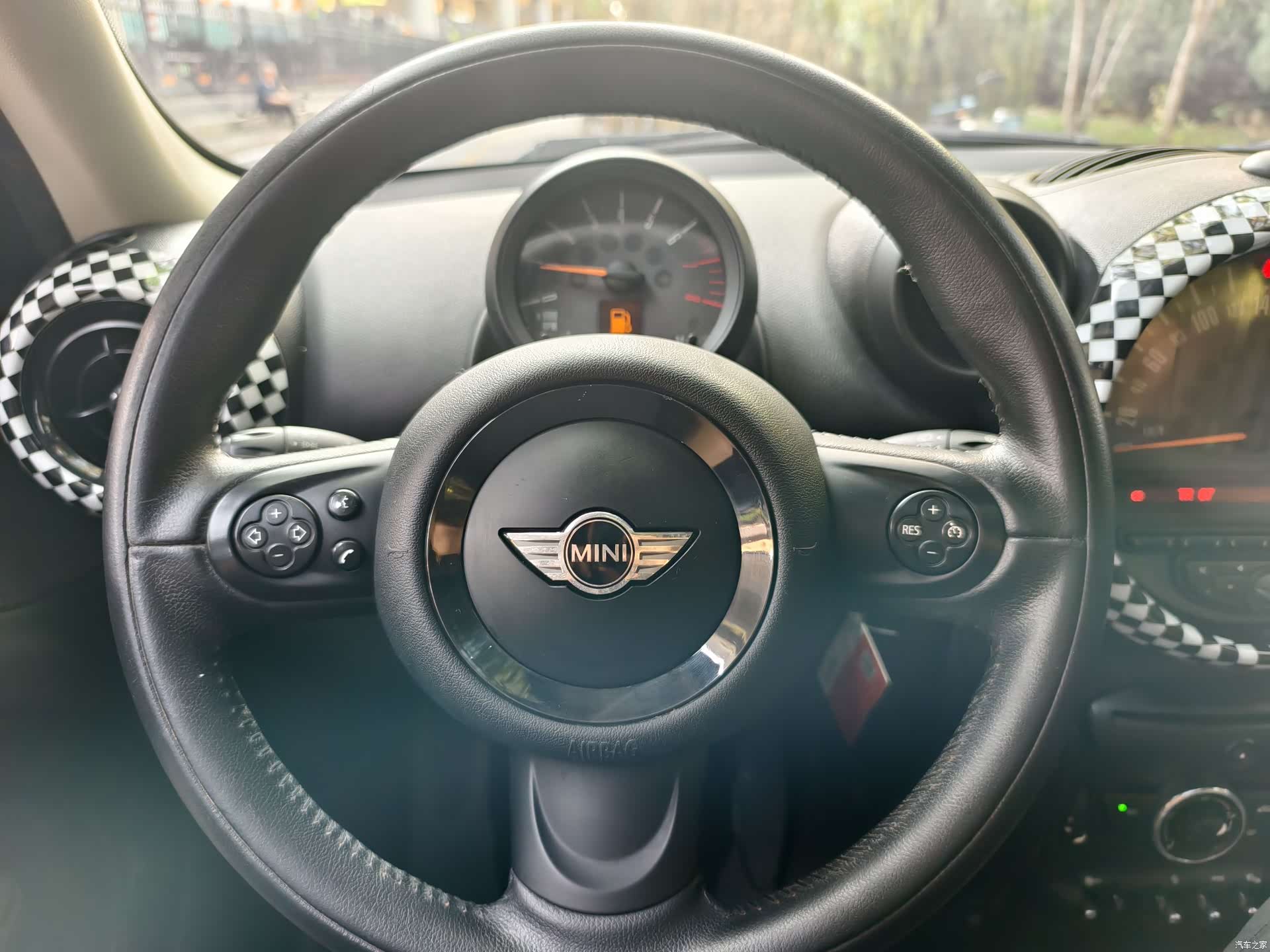 Mini Countryman, 2016 14