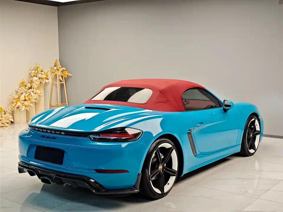 Porsche 718