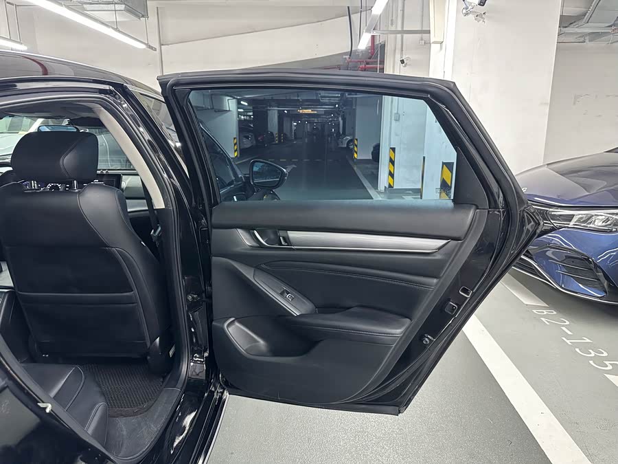 Honda Accord 2023, фото 9