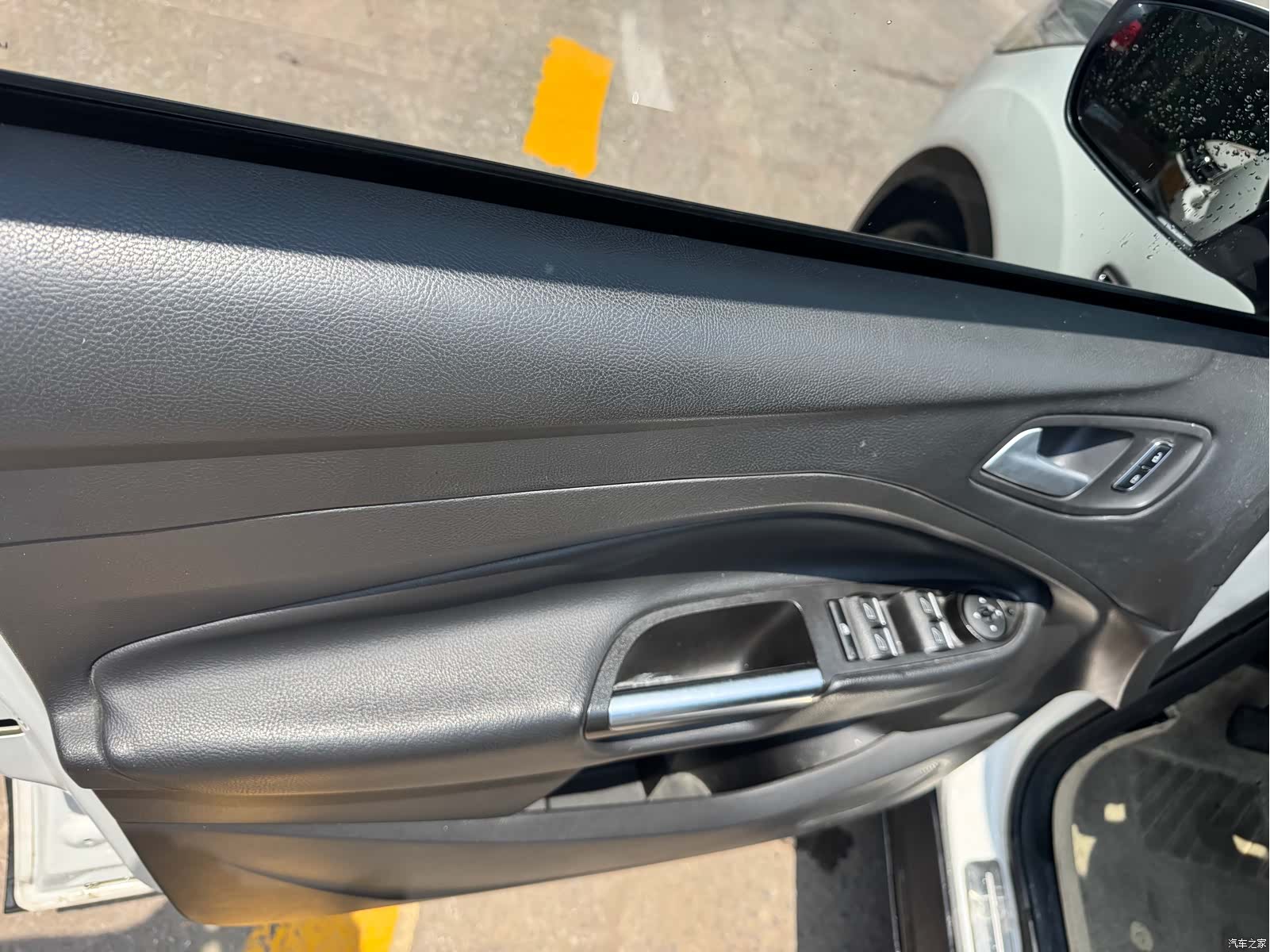 Ford Kuga, 2016 10
