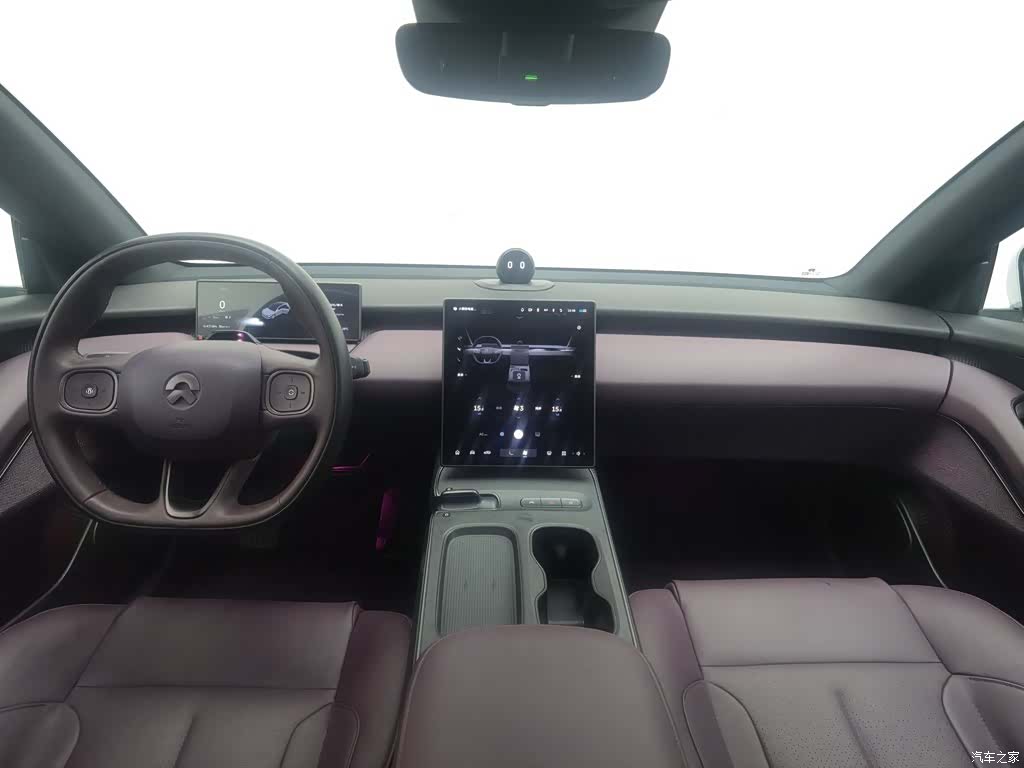 NIO ET5, 2023 все фото