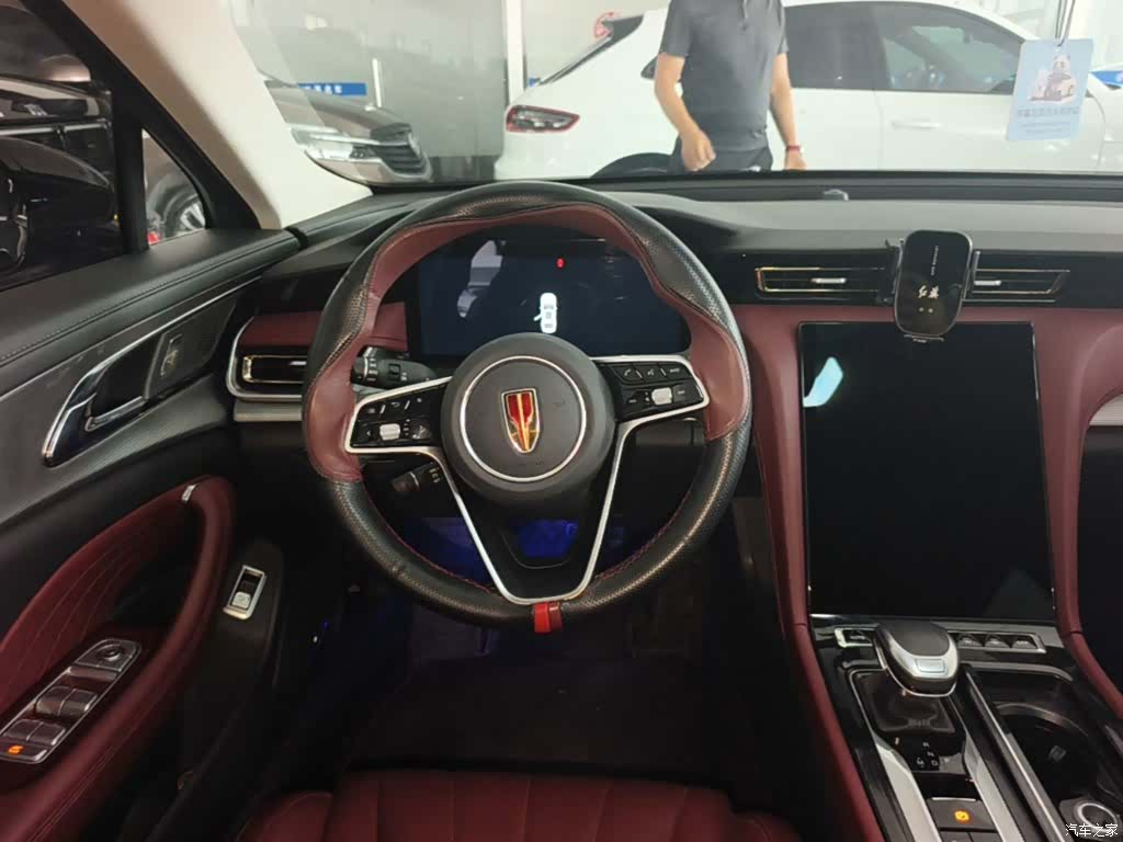 Hongqi H5, 2024 11