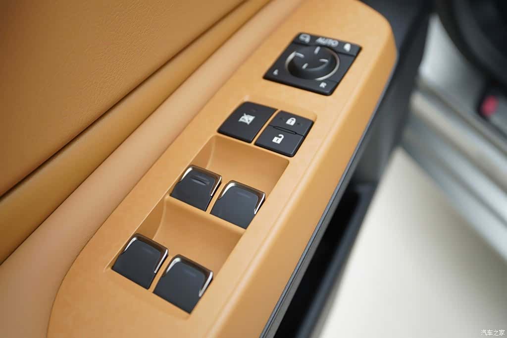 Lexus ES, 2026 11