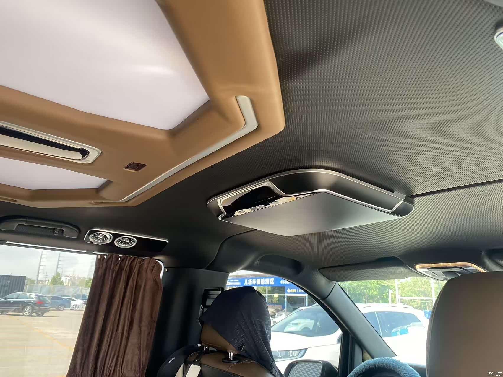 Mercedes-Benz 7, 2024 9