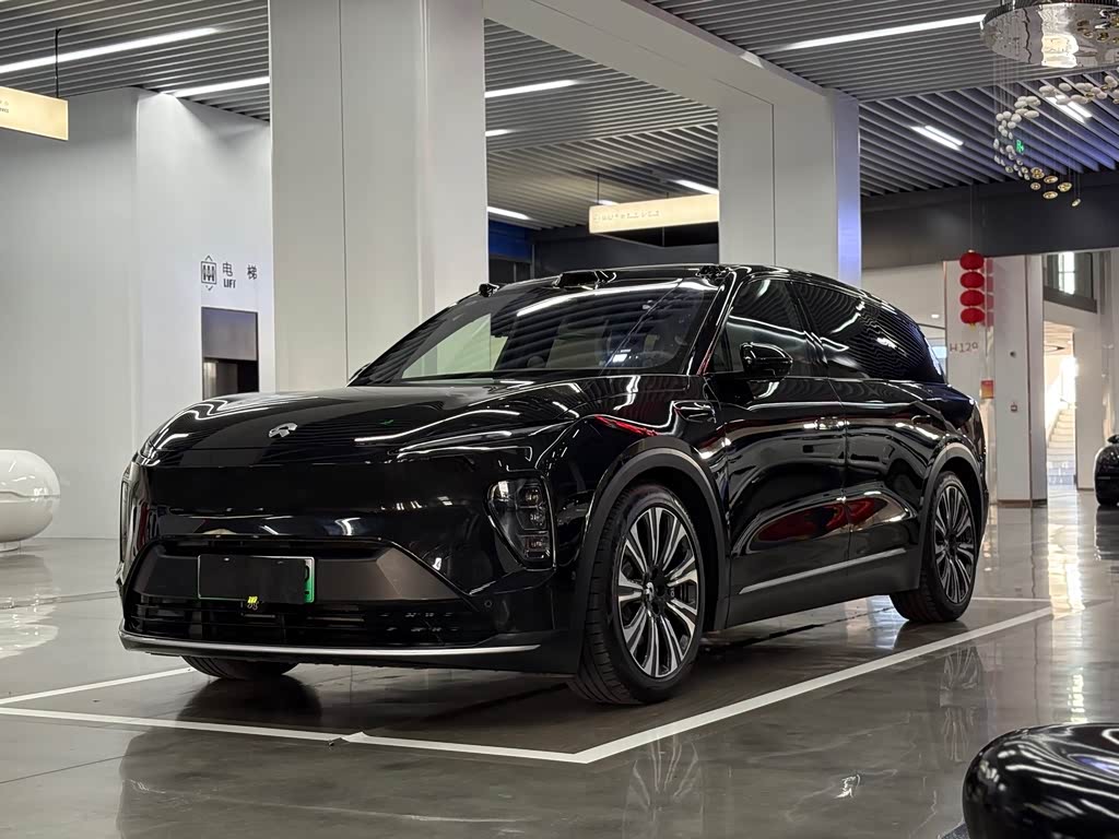 NIO ES8