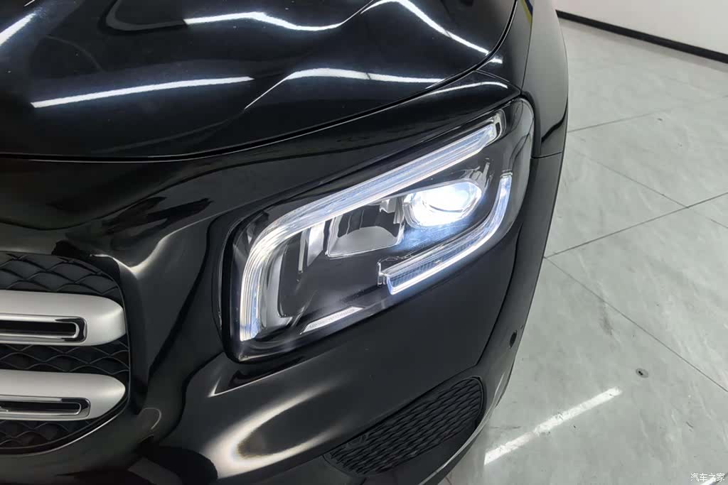 Mercedes-Benz GLB, 2022 все фото