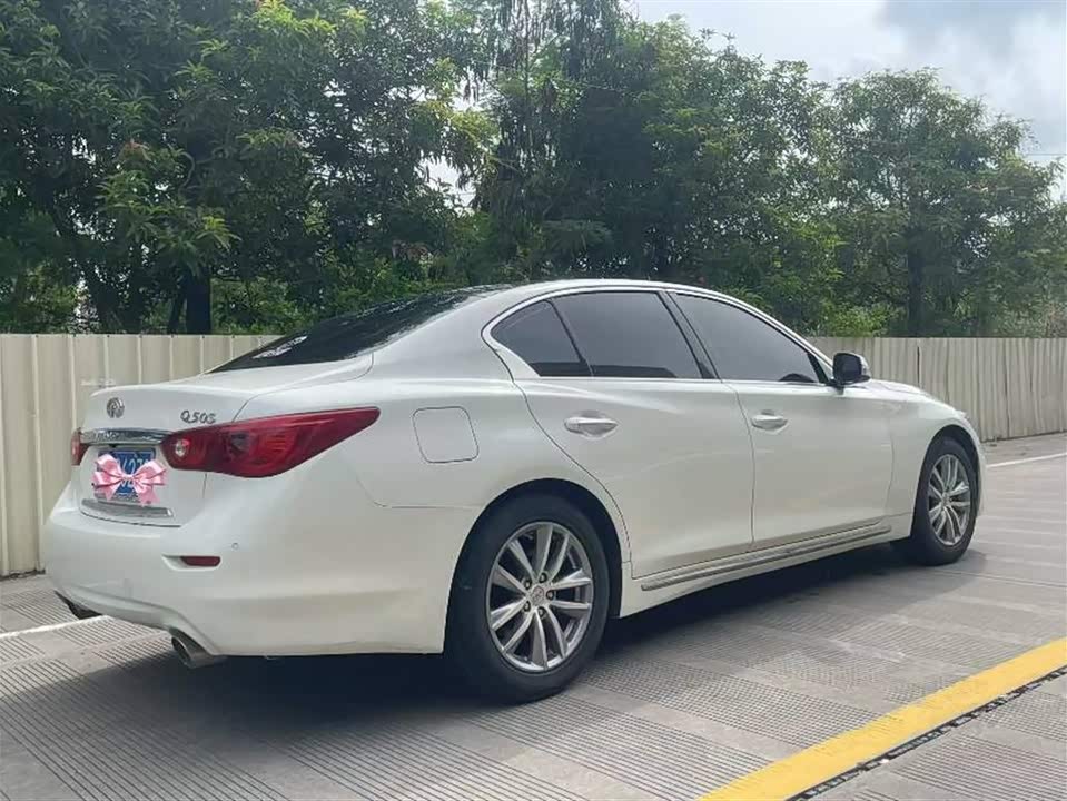 Infiniti Q50L Infiniti Q50L