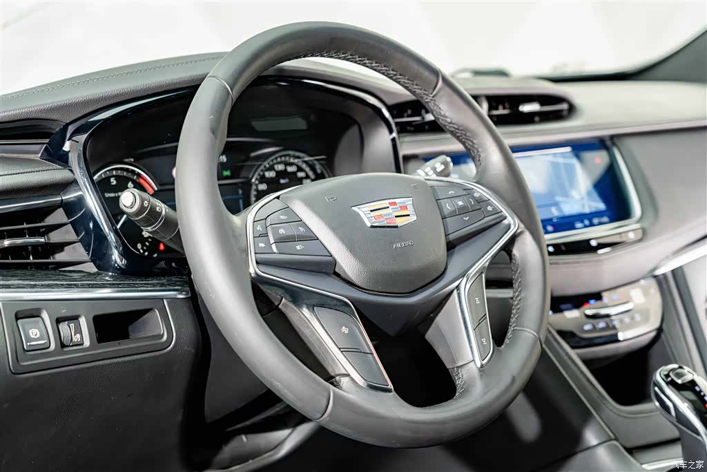 Cadillac XT5, 2020 10