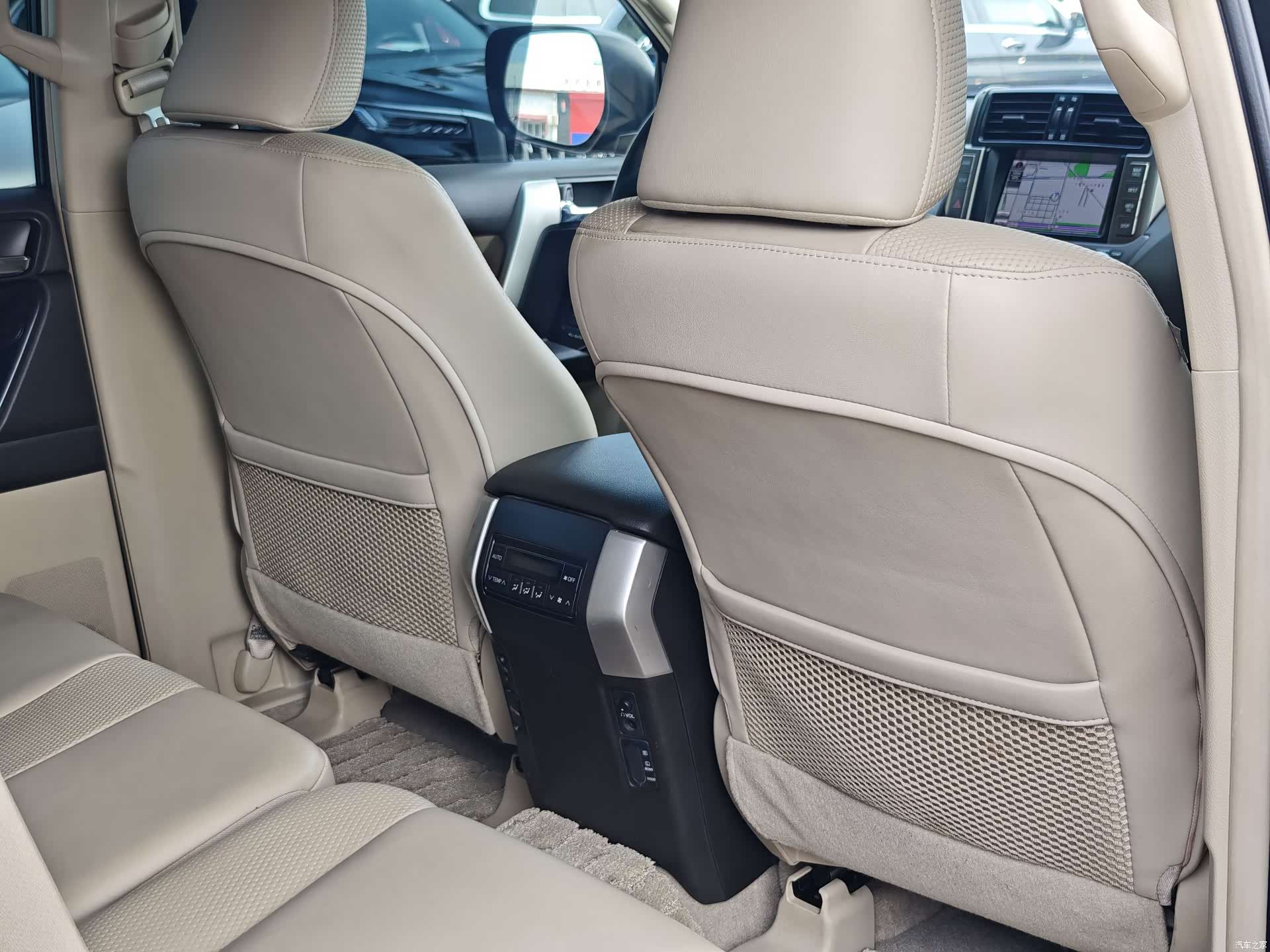 Toyota Prado, 2012 26