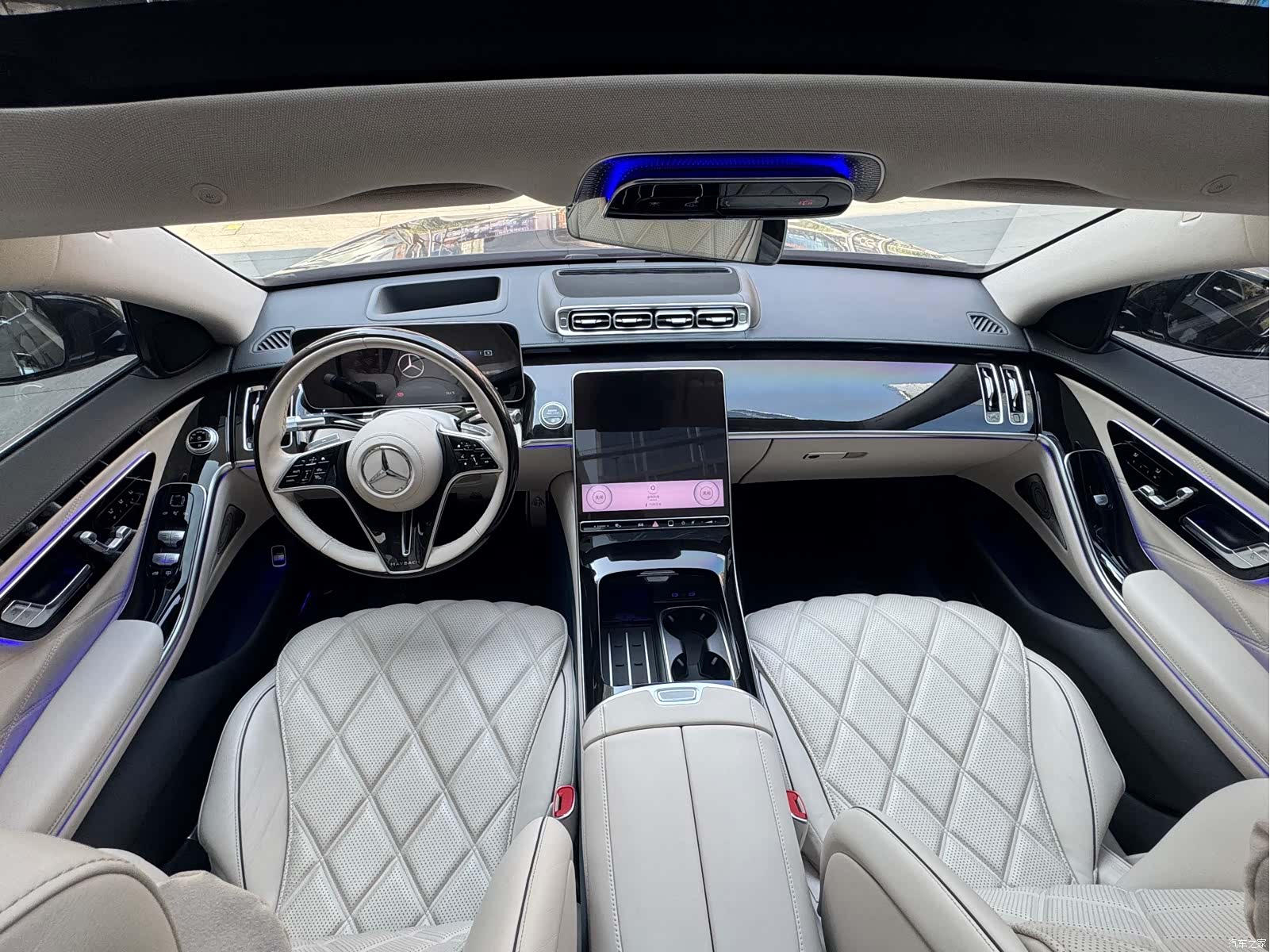 Maybach S-Class, 2023 8