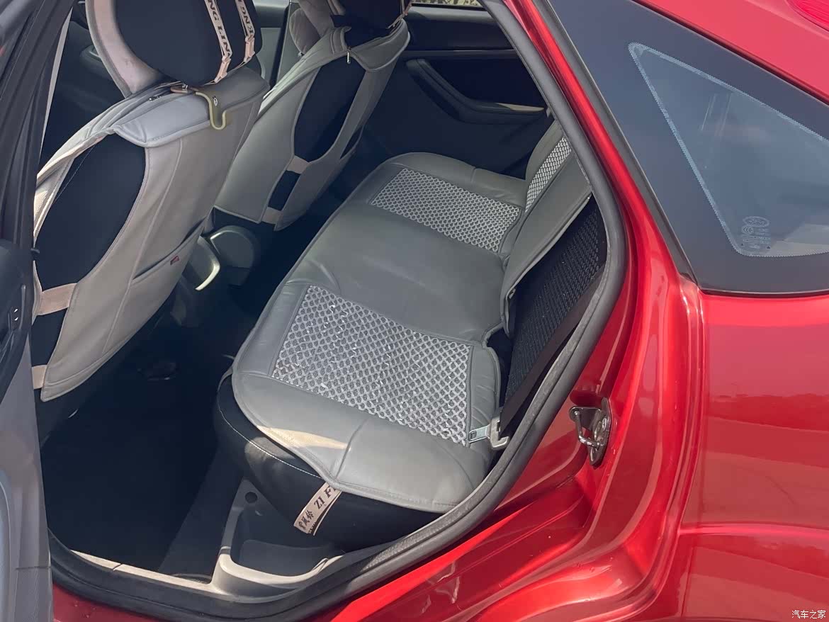 Ford Focus, 2014 11