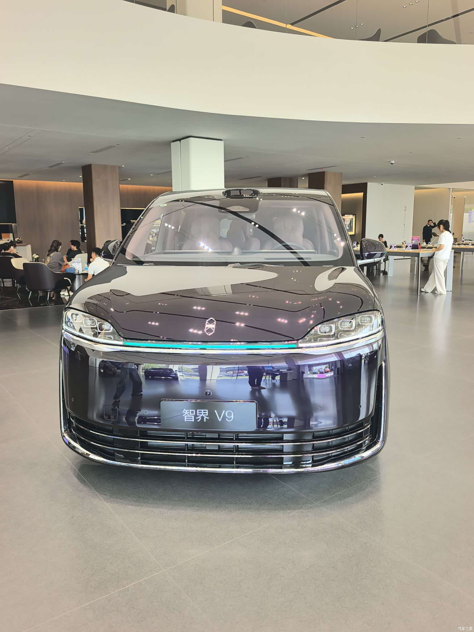 Luxeed V9, 2026 2