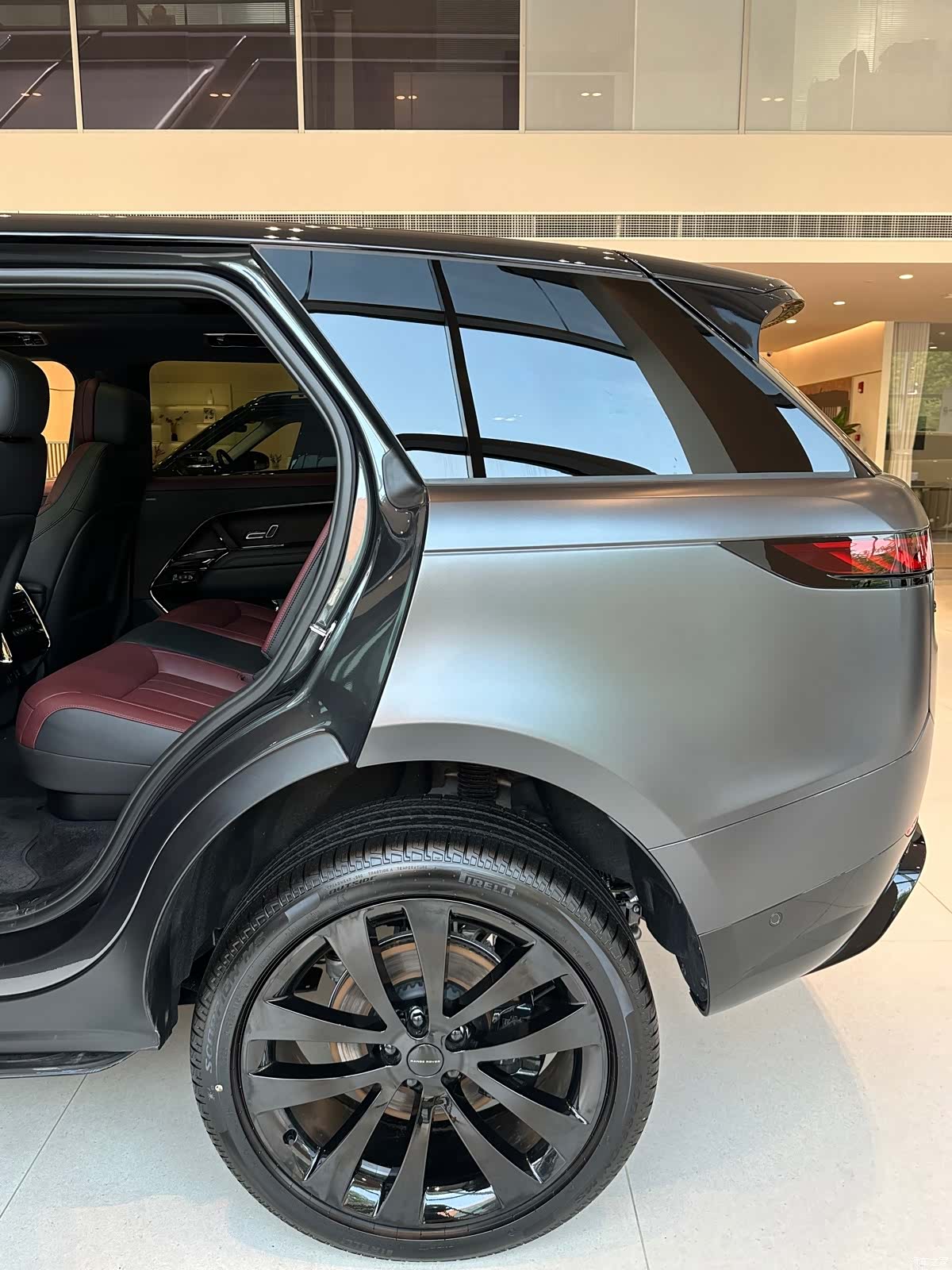 Land Rover Range Rover, 2026 8