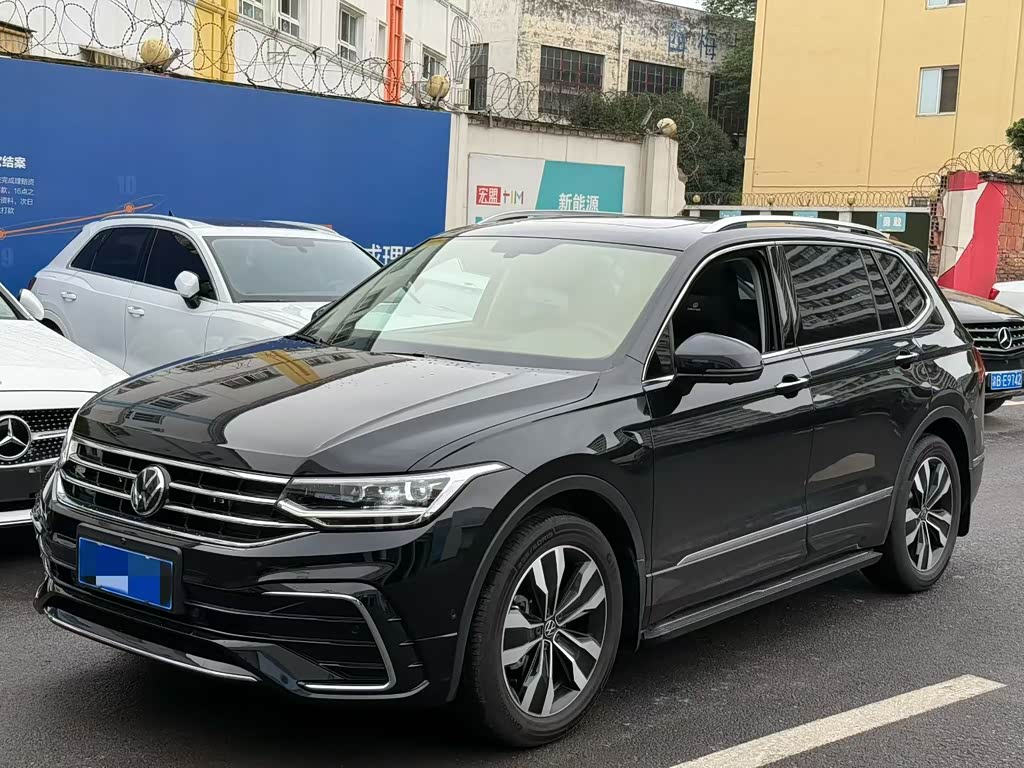 Volkswagen Tiguan L