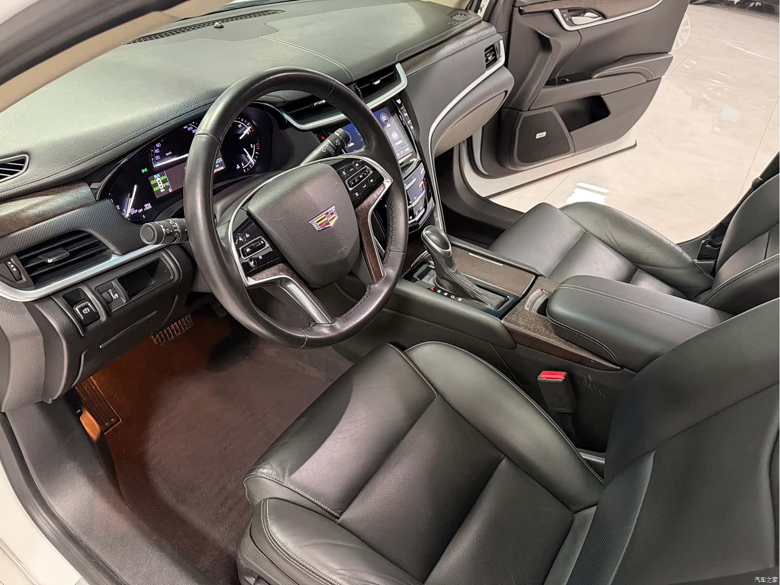 Cadillac XTS, 2019 7