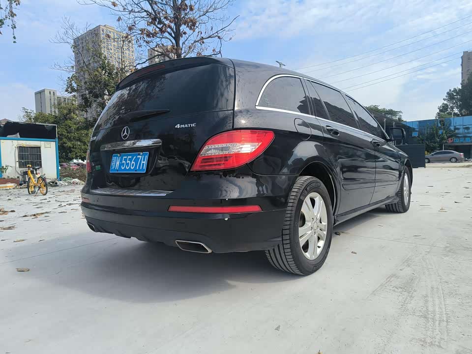 Mercedes-Benz R-class